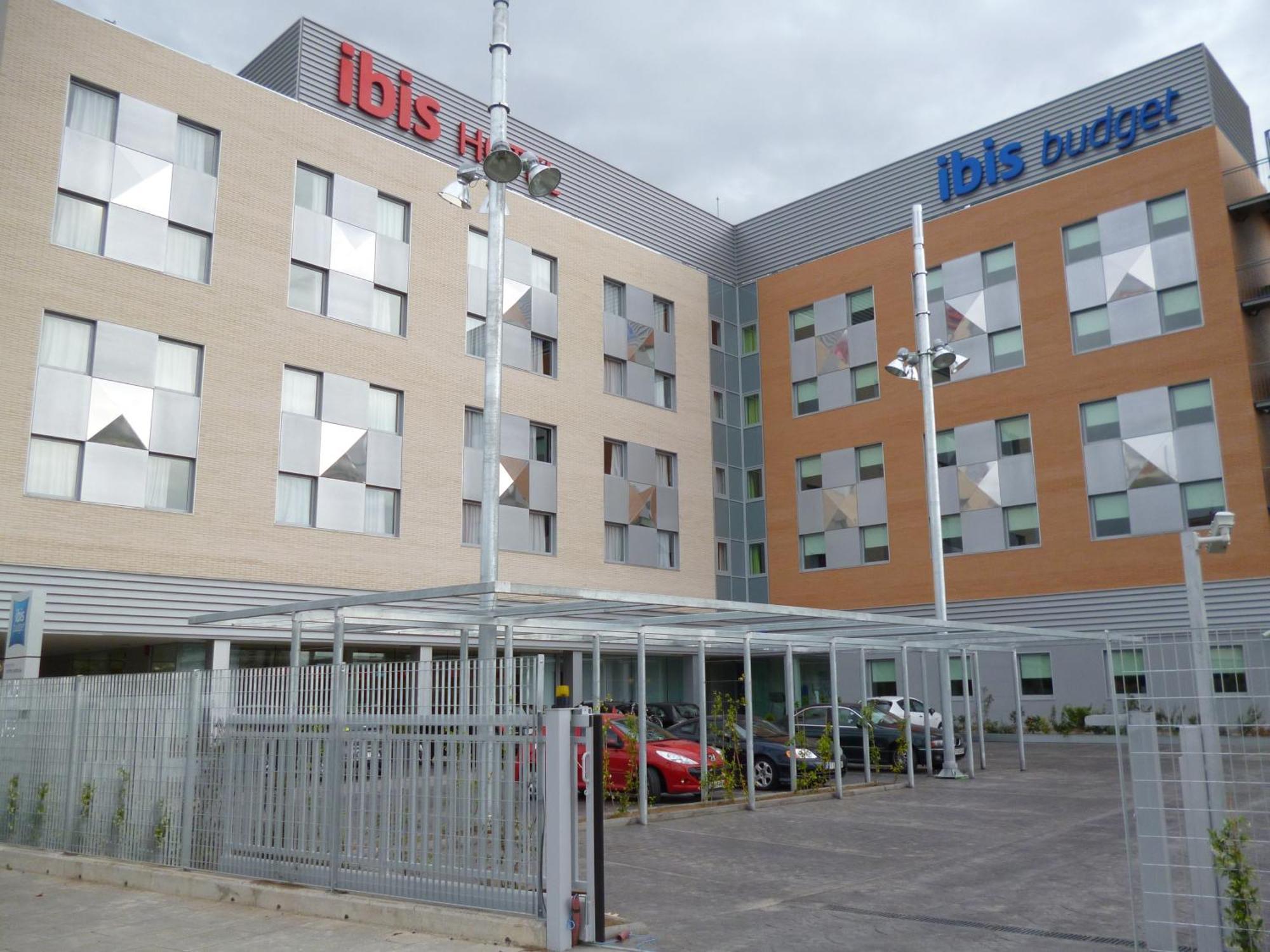 Готель Ibis Льєйда Екстер'єр фото