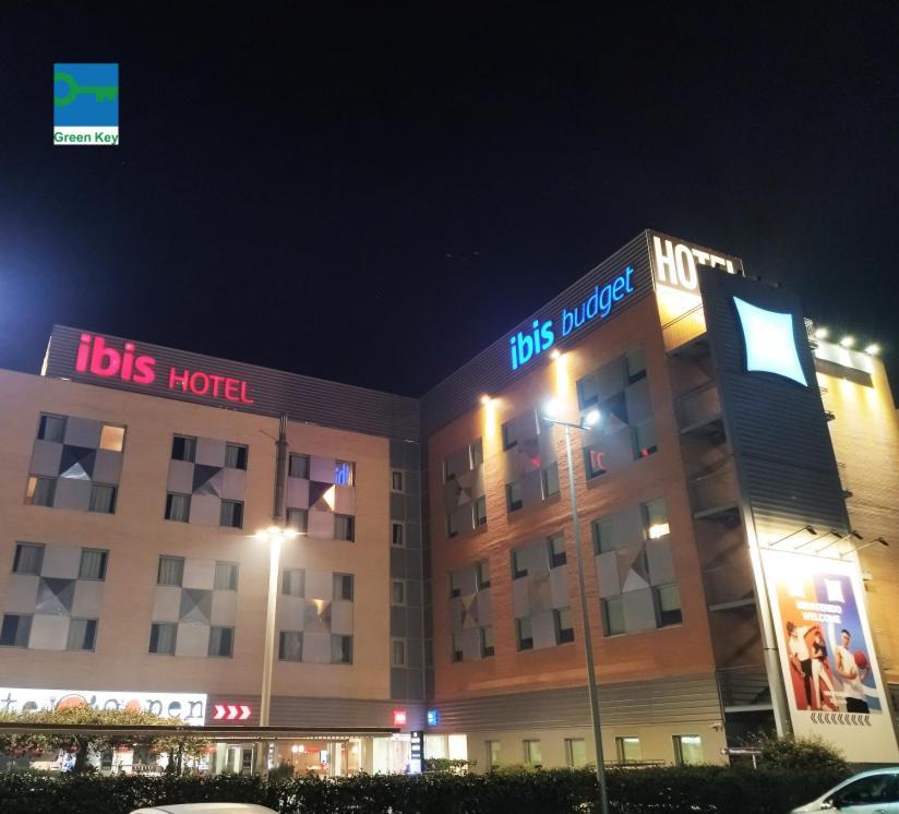 Готель Ibis Льєйда Екстер'єр фото